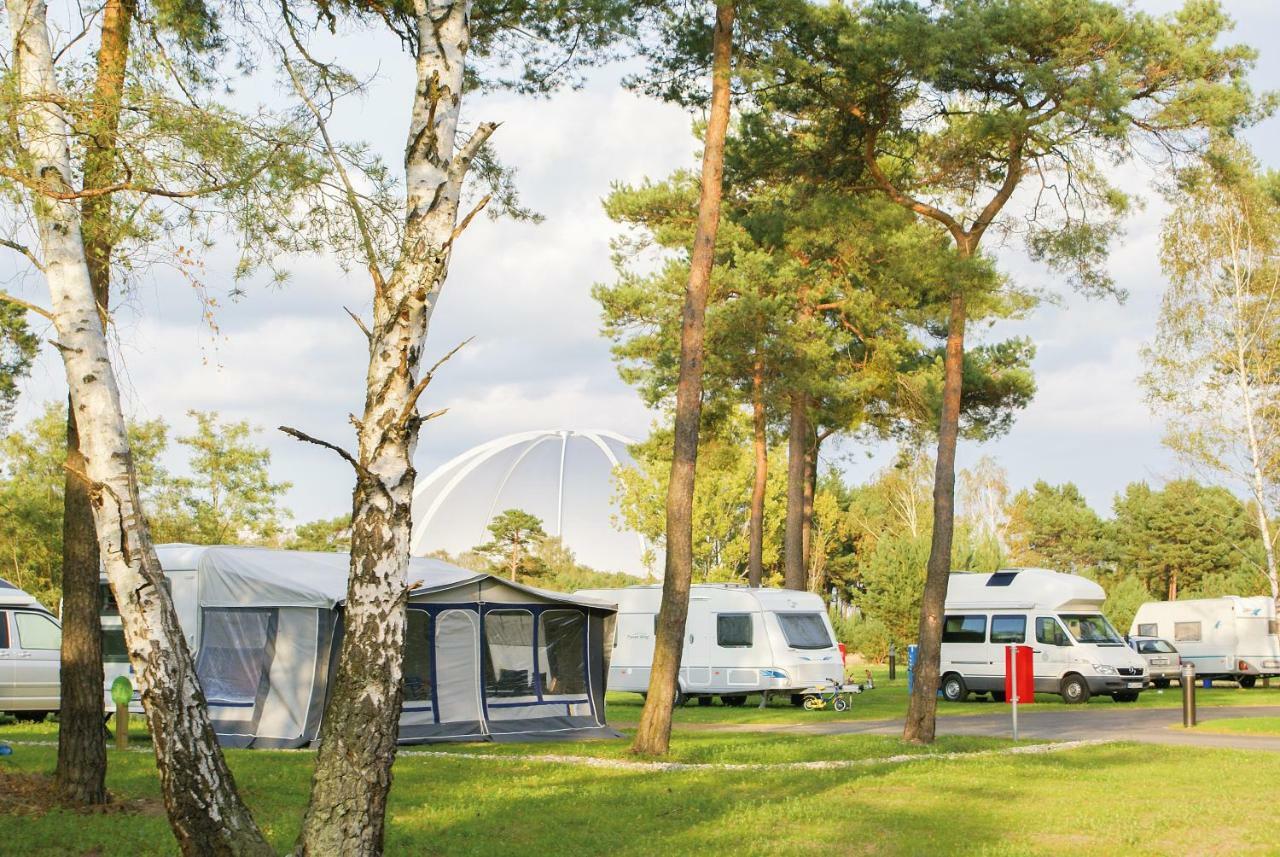 Tropical Islands Campingplatz Краусник Экстерьер фото